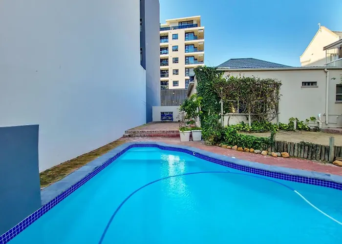 Bright Modern 2Bed1 Central Apartment With Pool